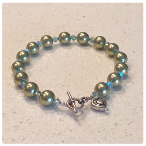 💕Light Green Handmade Pearl Bracelet 7.75“💕 - Picture 2 of 6